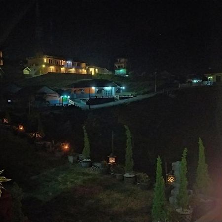 Bromo Otix Guest House Exterior foto